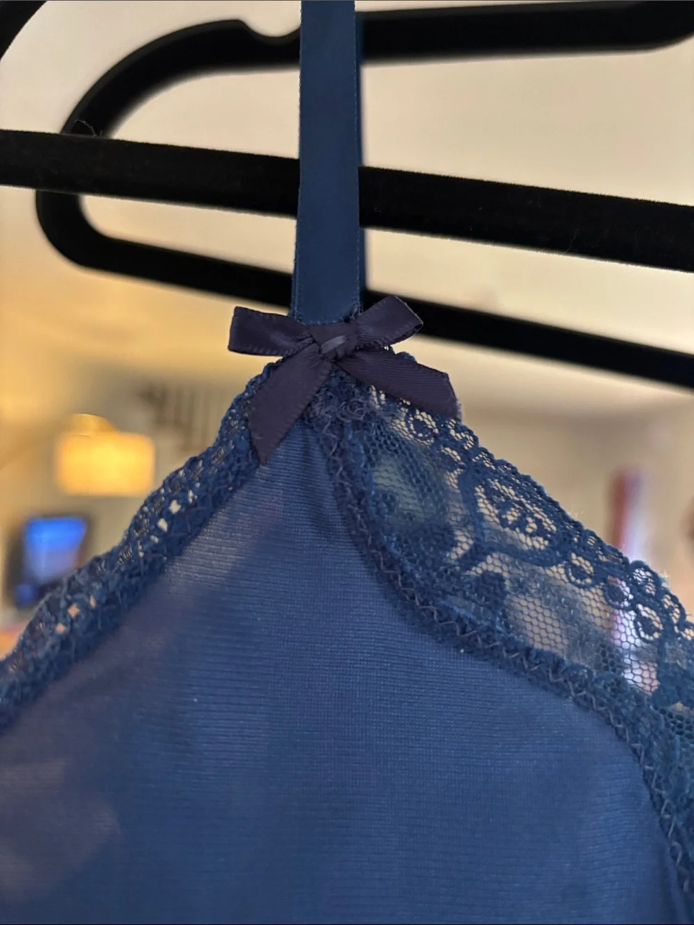 🎀Vintage🎀 “Lovable” Navy Blue Satin Lace Cami Size 34